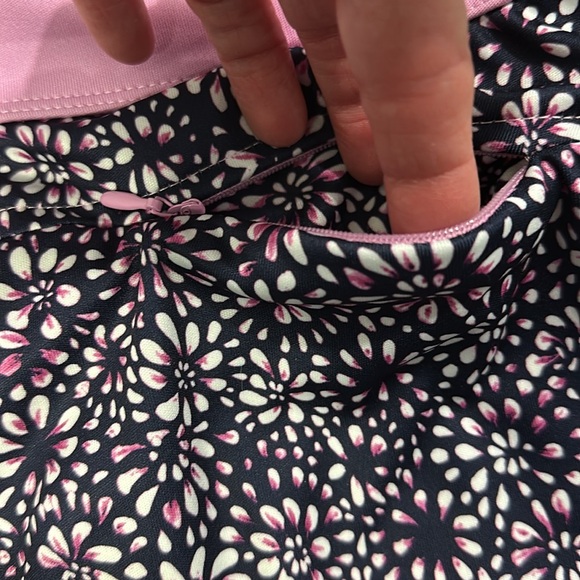 Womens, PGA Tour, golf shirt & skirt NWT small - Picture 9 of 10